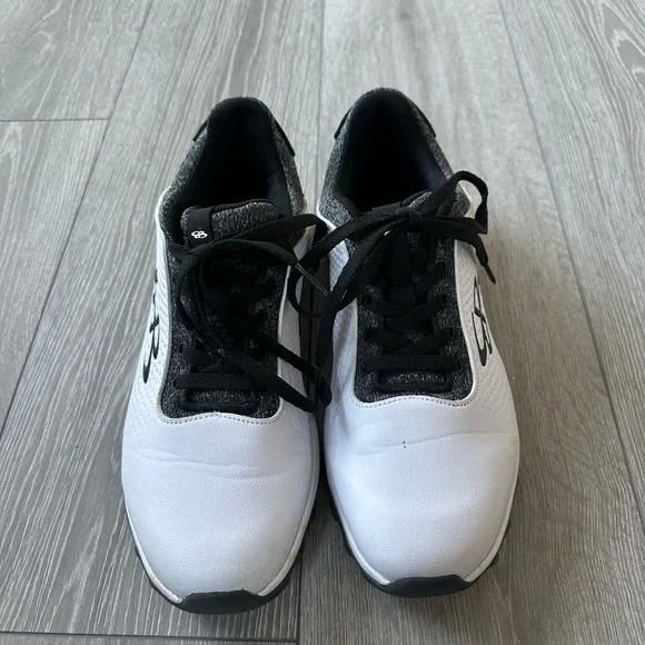 Men’s Boombah Vortx AWR White/Black/Gray Turf Shoes - Picture 3 of 7